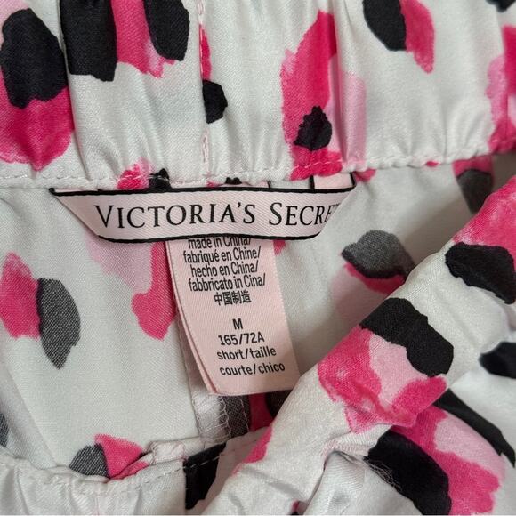 Victoria’s Secret Leopard Satin Pajama Pants Size M - Picture 4 of 5